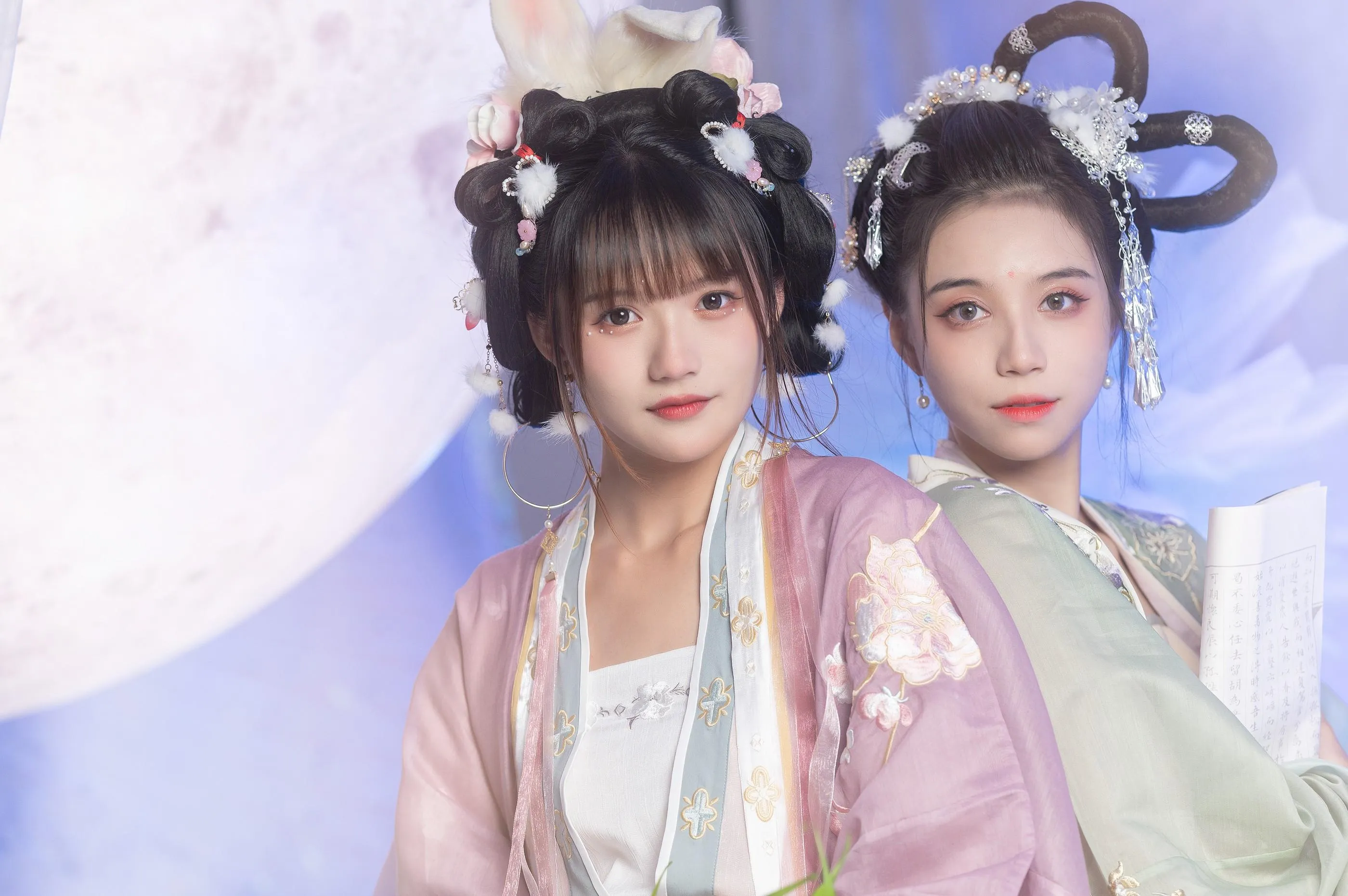 [艺图语] 2022.06.15 玉兔与嫦娥 贰加六 [42P]插图